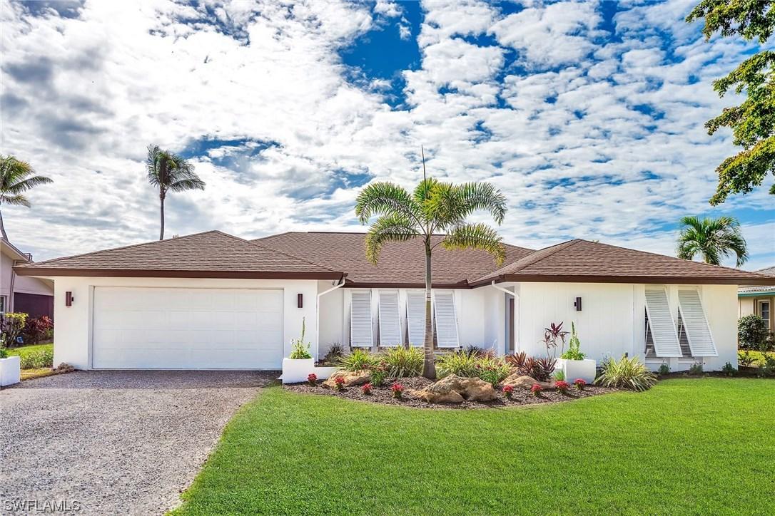 284 Forest Hills Blvd., Naples, FL 34113