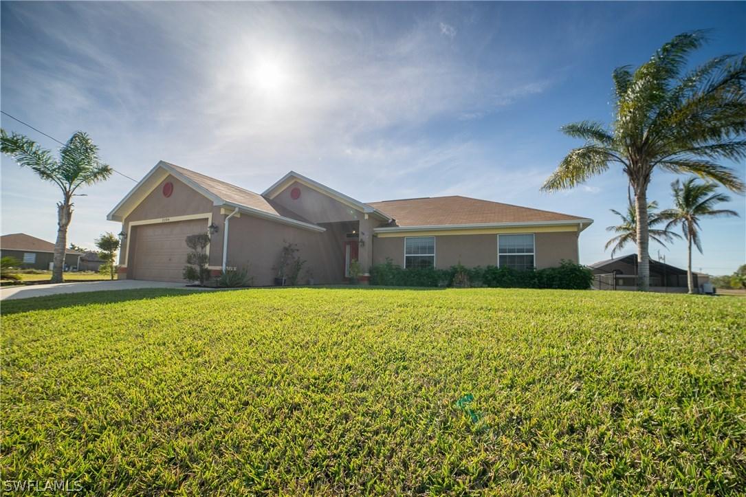 2204 NW 4th Ter., Cape Coral, FL 33993