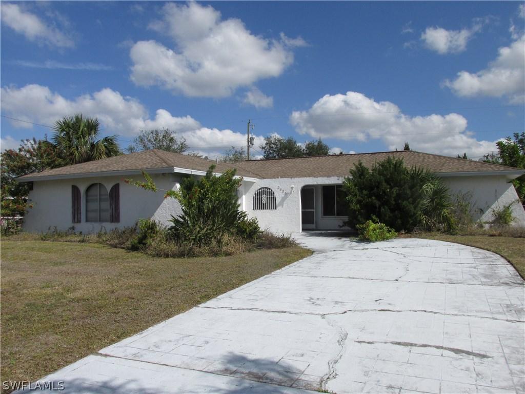 3423 SE 8th Pl., Cape Coral, FL 33904