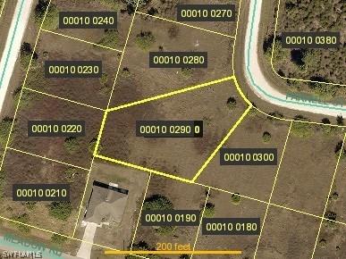1118 Parnell Ct., Lehigh Acres, FL 33974