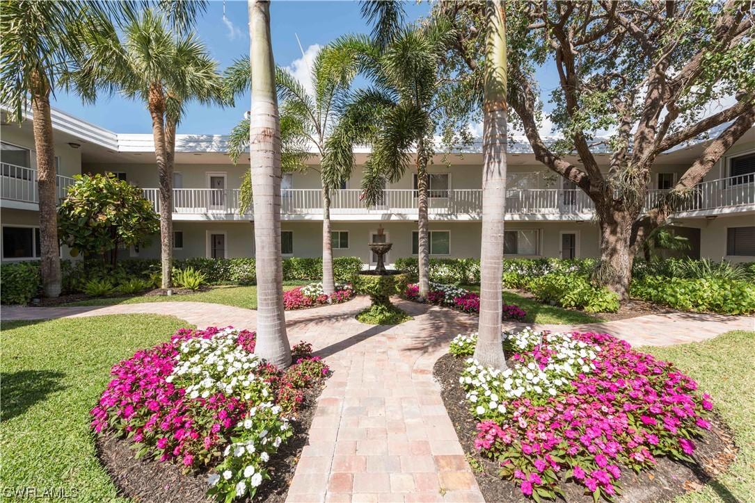 507 Broad Ave., Naples, FL 34102