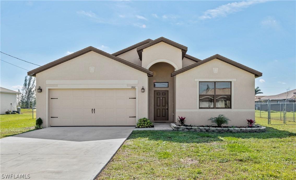 1900 SW 12th Ln., Cape Coral, FL 33991