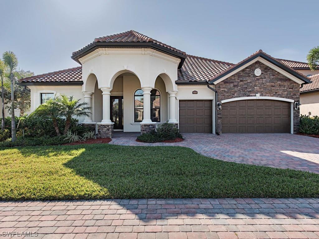 9565 Siracusa Ct., Naples, FL 34113