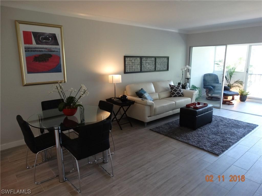 668 Broad Ave. #J668, Naples, FL 34102