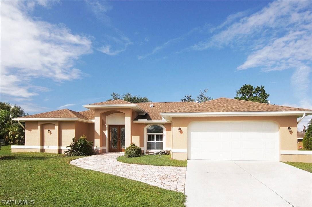 626 SE 10th Pl., Cape Coral, FL 33990