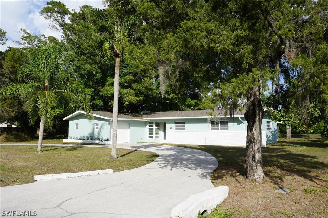 142 Alameda Ave., Fort Myers, FL 33905