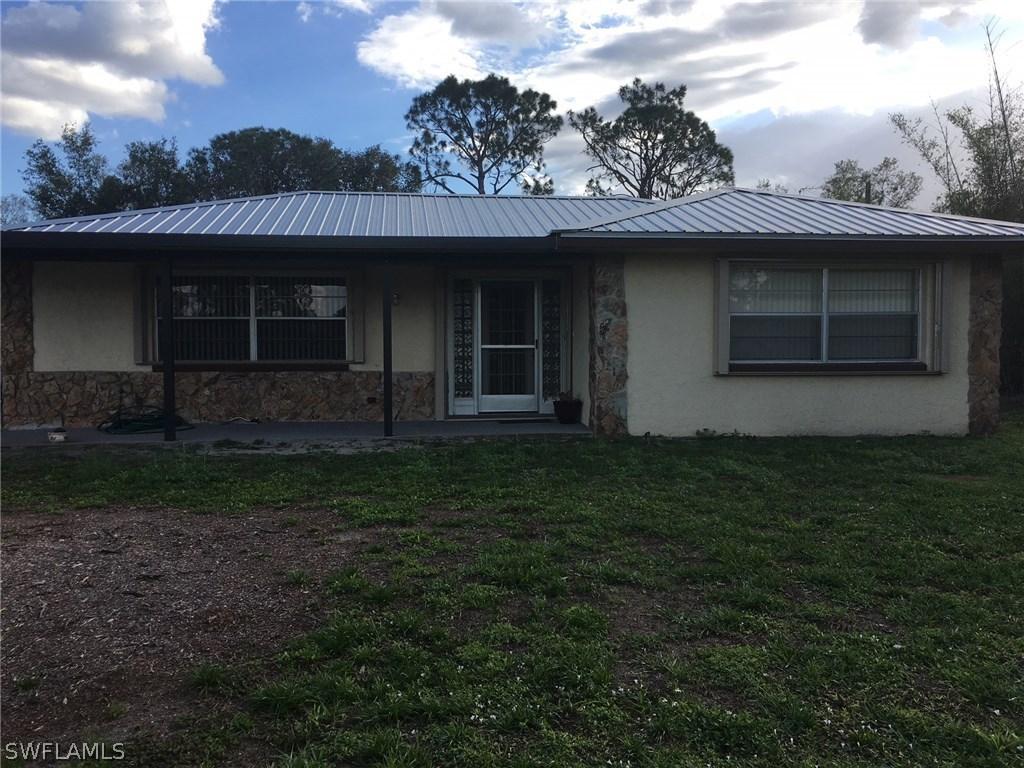 21560 Center St., Alva, FL 33920