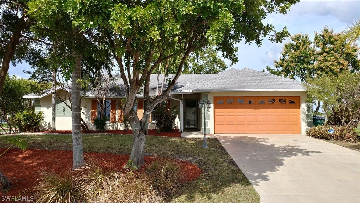 1923 SW 26th Ter., Cape Coral, FL 33914