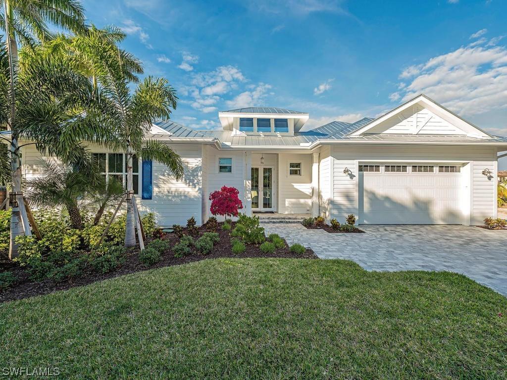 2110 Curtis St., Naples, FL 34112