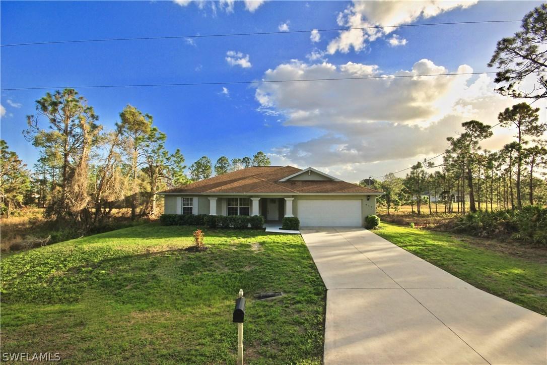 848 Foxtail St., Lehigh Acres, FL 33974