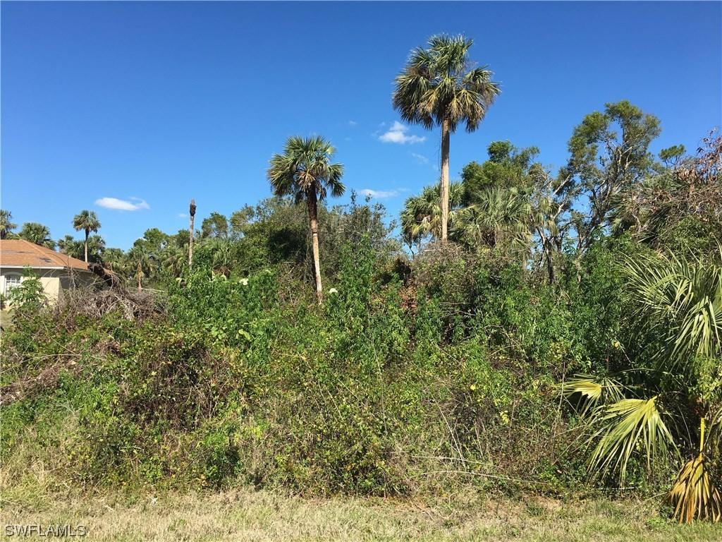 20th Ave., Naples, FL 34120