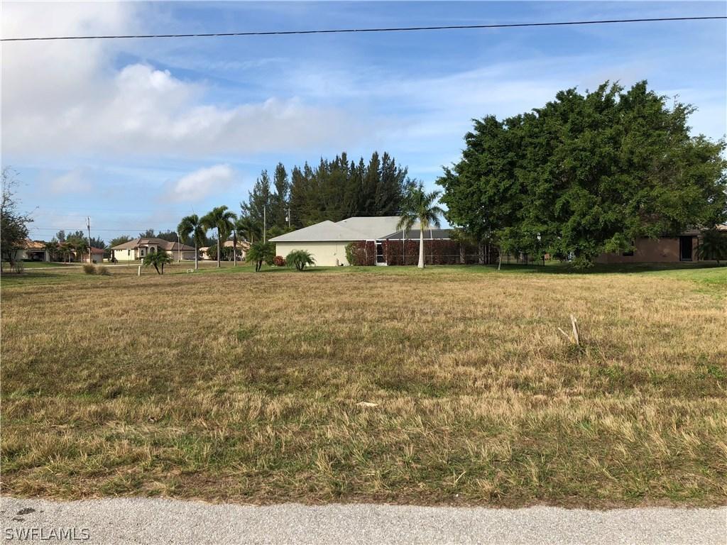 138 SW 34th Pl., Cape Coral, FL 33991