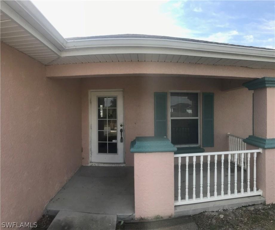 813 Chapel Ave., Lehigh Acres, FL 33971