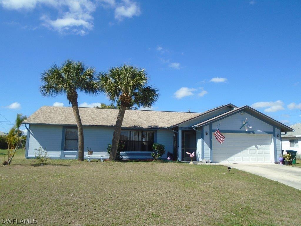 906 SE 20th Ct., Cape Coral, FL 33990