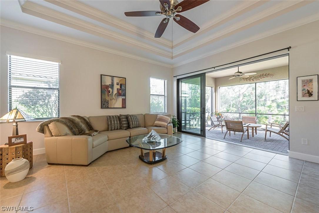 9423 Isla Bella Cir., Bonita Springs, FL 34135
