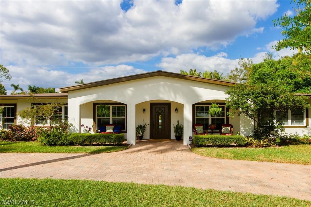 1325 Caloosa Vista Rd., Fort Myers, FL 33901