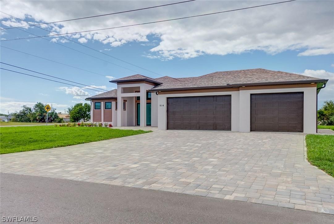 914 SW 11th Pl., Cape Coral, FL 33991