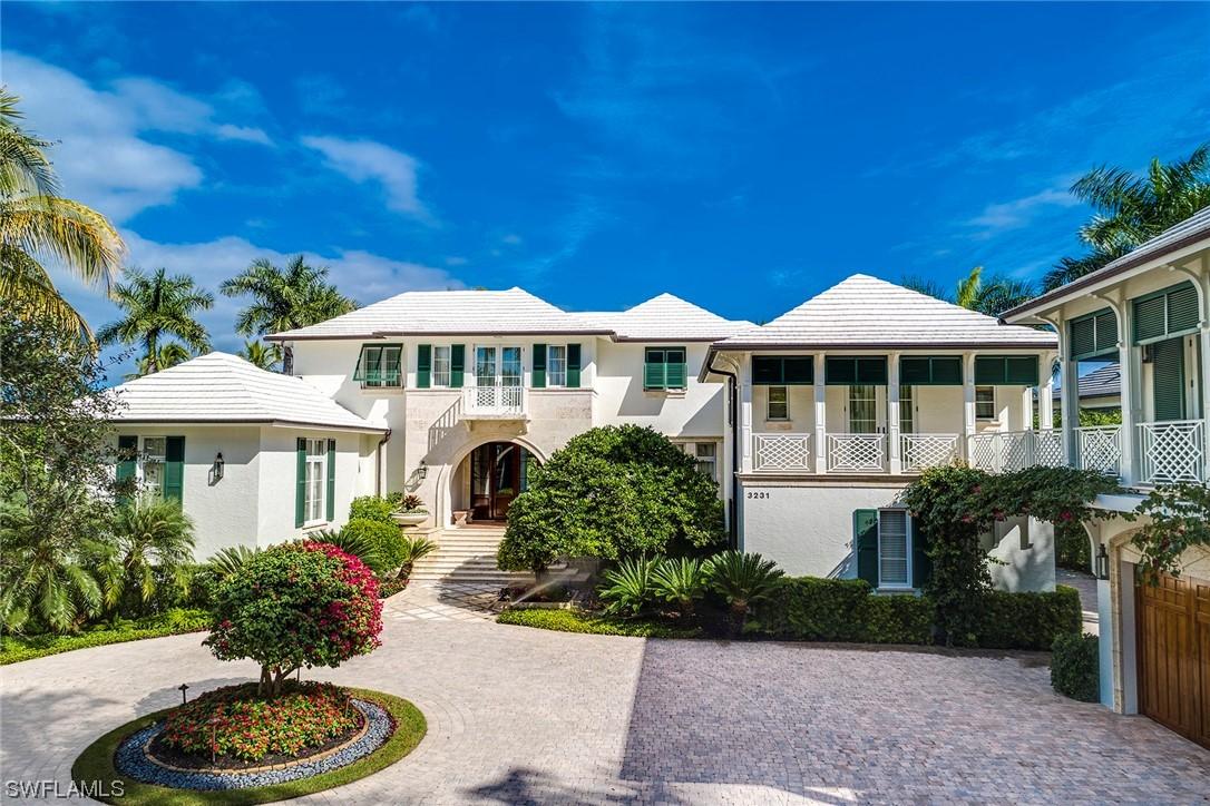 3231 Green Dolphin Ln., Naples, FL 34102