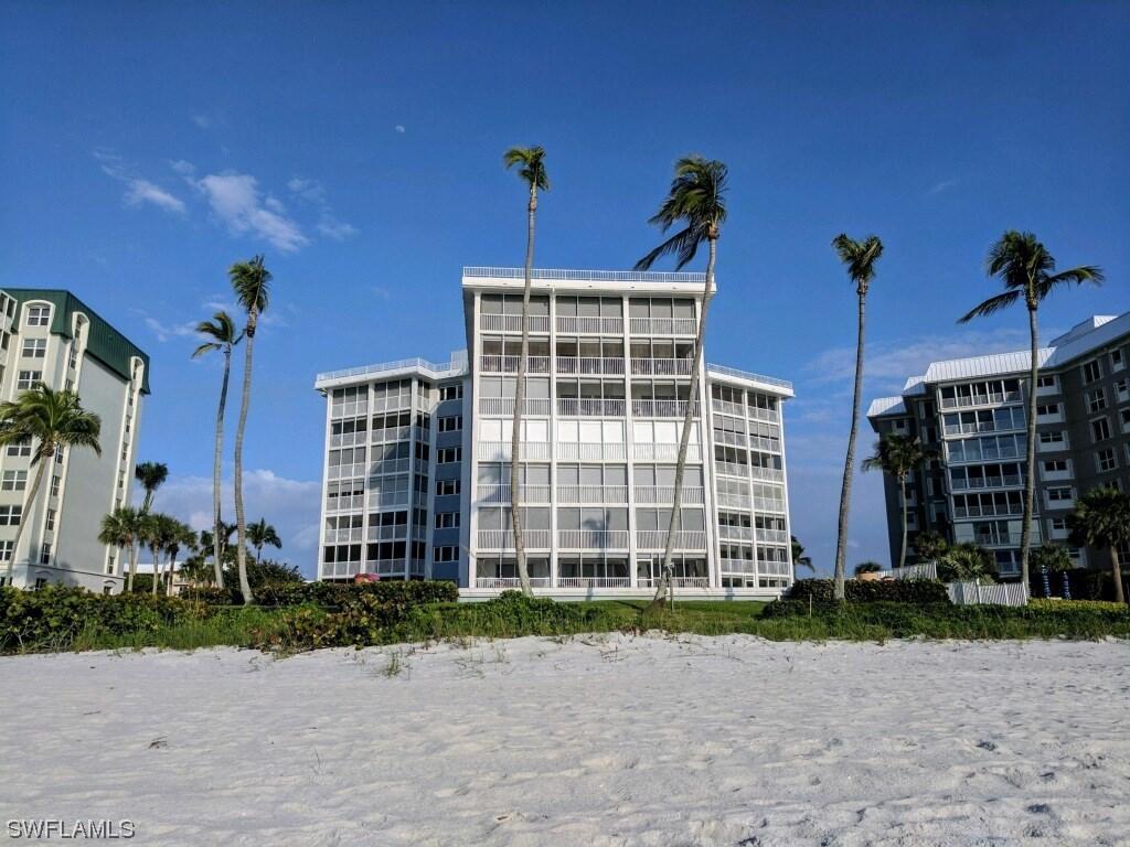 2919 Gulf Shore Blvd. #202, Naples, FL 34103