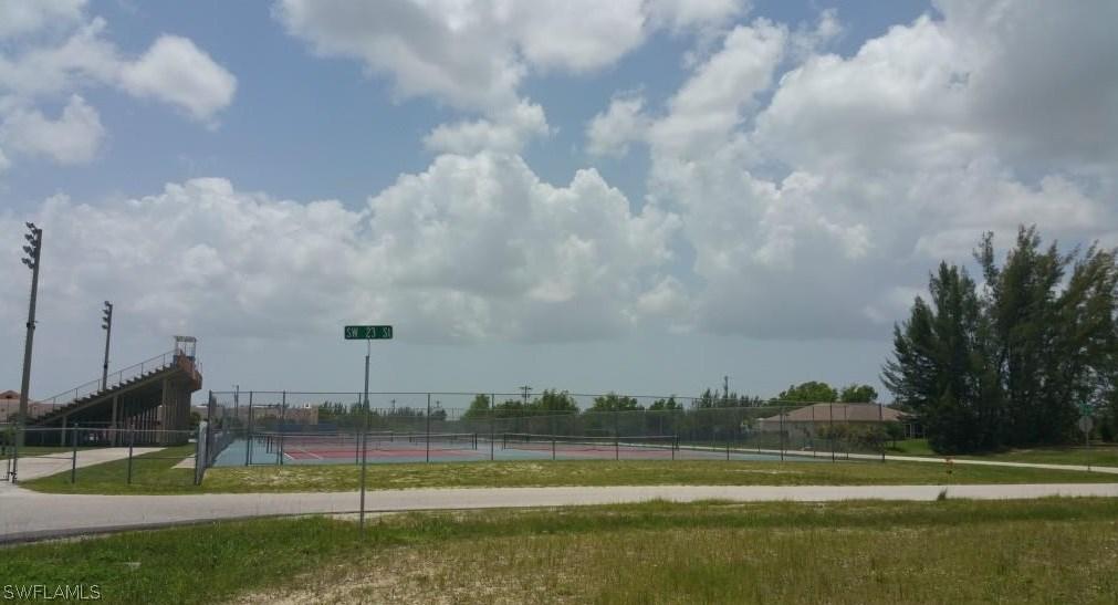 2224 SW 2nd Ct., Cape Coral, FL 33991