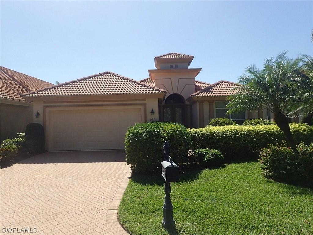 997 Tierra Lago Way, Naples, FL 34119
