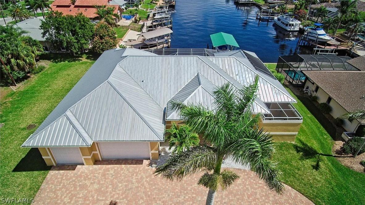 3207 SE 19th Pl., Cape Coral, FL 33904