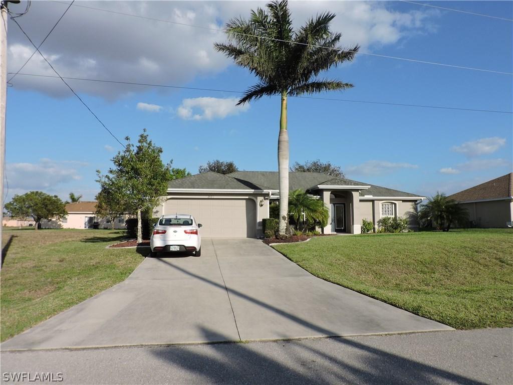 2421 NW 3rd Pl., Cape Coral, FL 33993