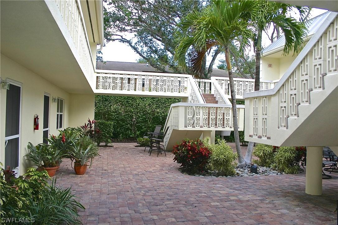 780 10th Ave. #6, Naples, FL 34102