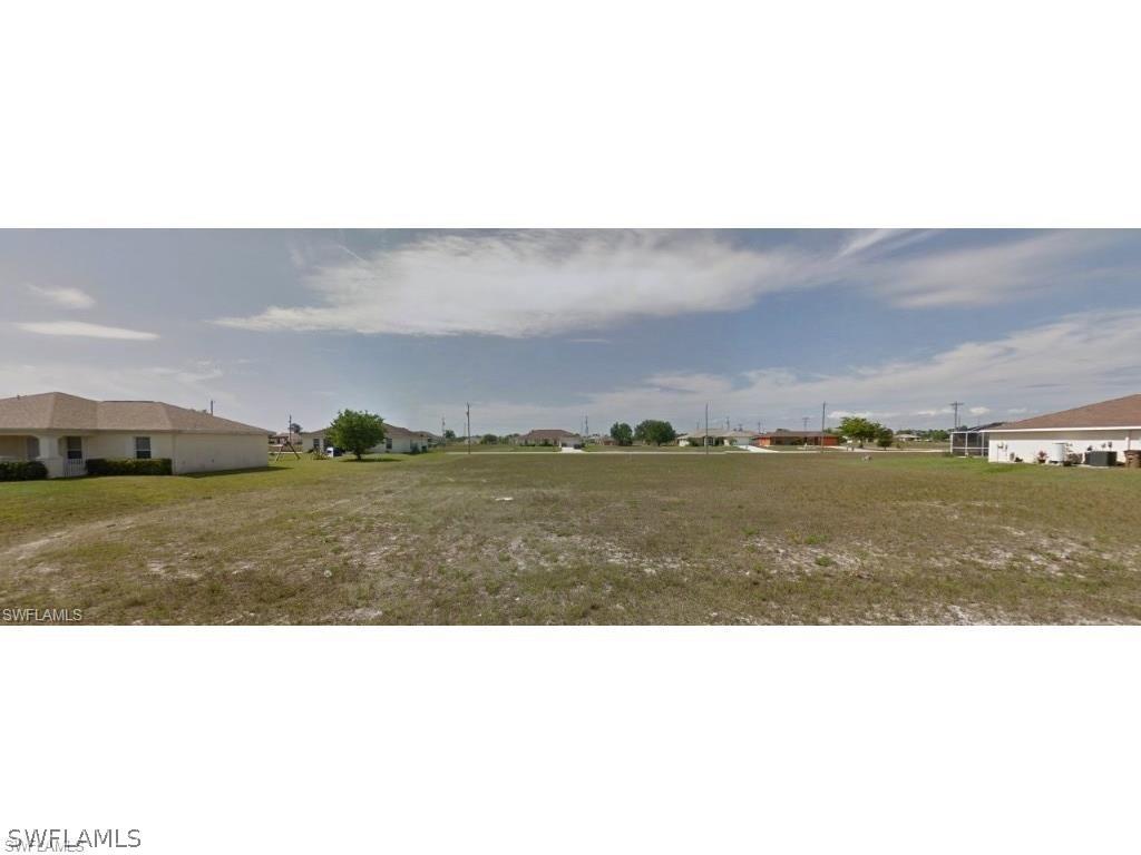 2908 NW 5th Pl., Cape Coral, FL 33993