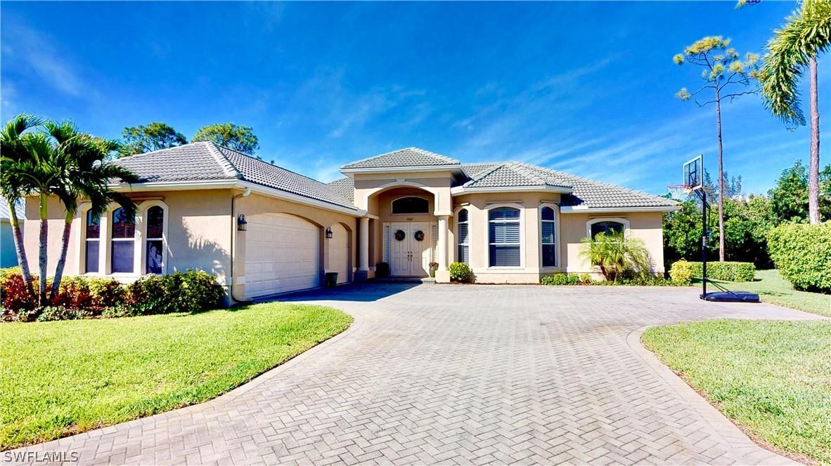10067 Hidden Pines Ln., Bonita Springs, FL 34135