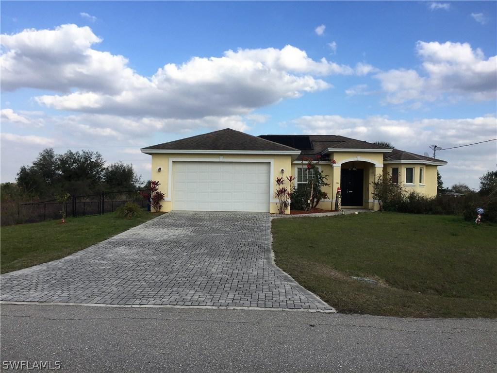 1616 Moore Ave., Lehigh Acres, FL 33972