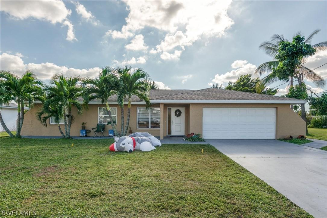 3816 Country Club Blvd., Cape Coral, FL 33904