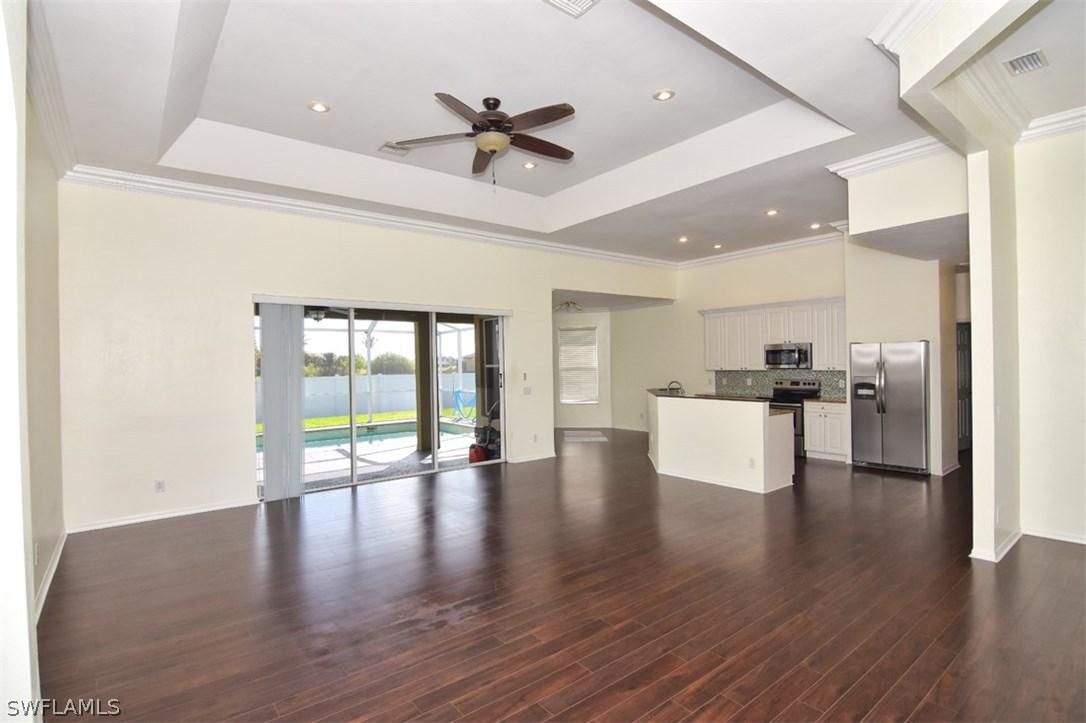 1049 NW 38th Pl., Cape Coral, FL 33993