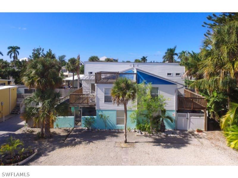 217 Delmar Ave., Fort Myers Beach, FL 33931