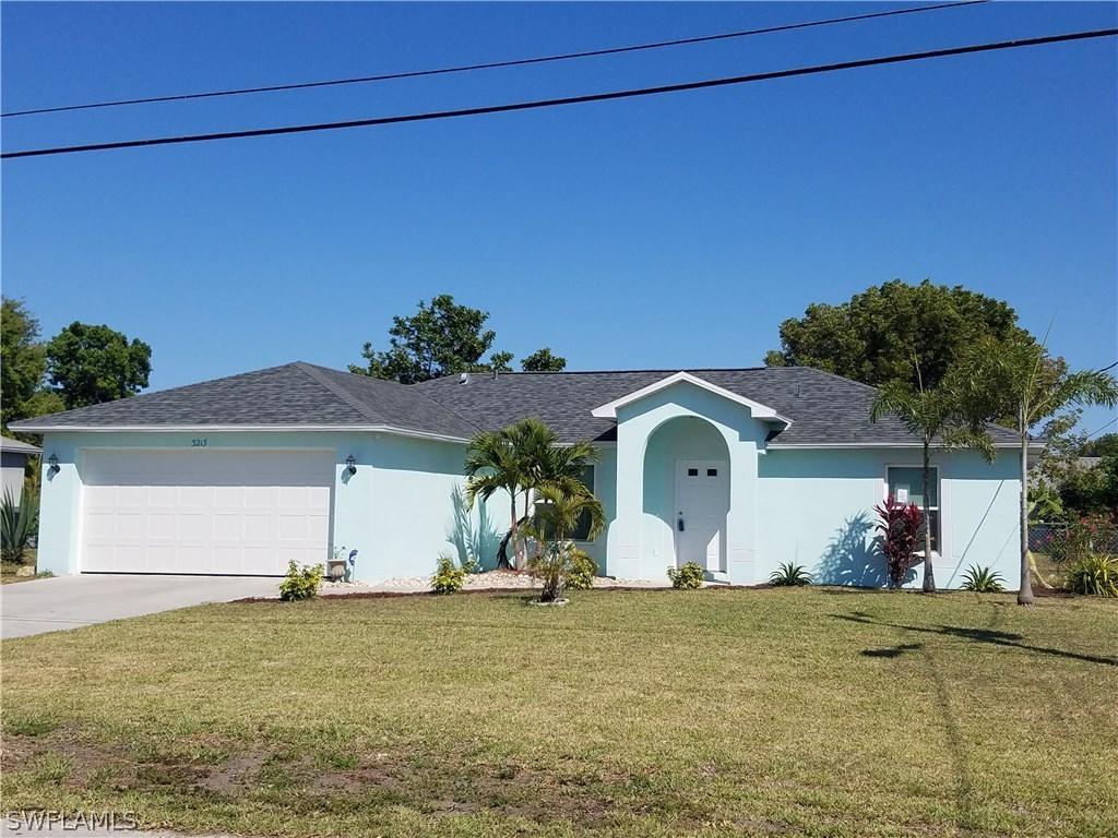 3213 SE Santa Barbara Pl., Cape Coral, FL 33904