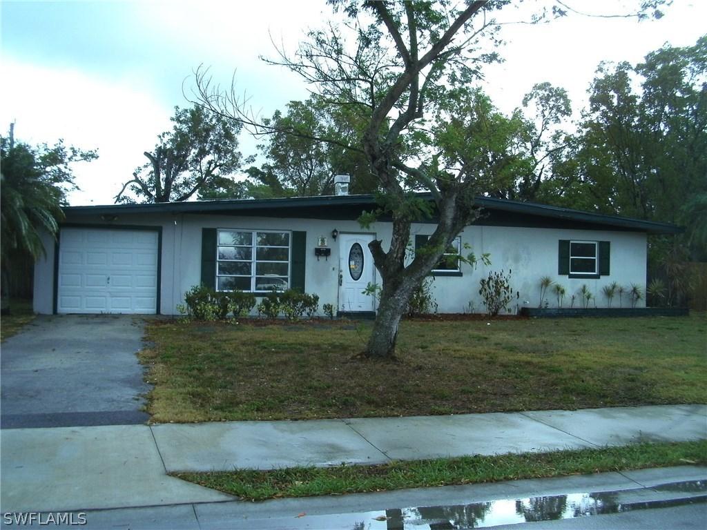 4351 Orangewood Ave., Fort Myers, FL 33901