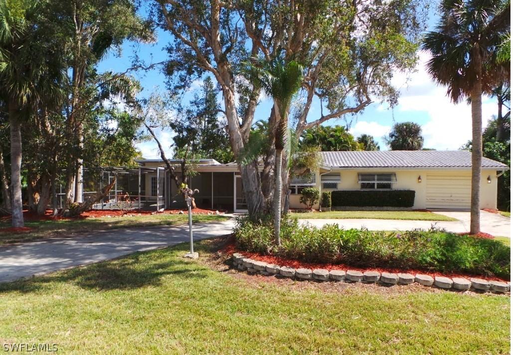 14693 Martin Dr., Fort Myers, FL 33908