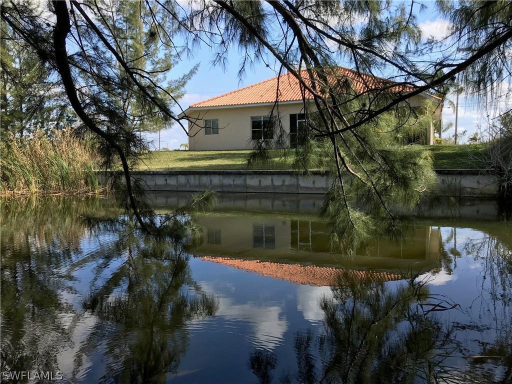 2133 SW 8th Ct., Cape Coral, FL 33991