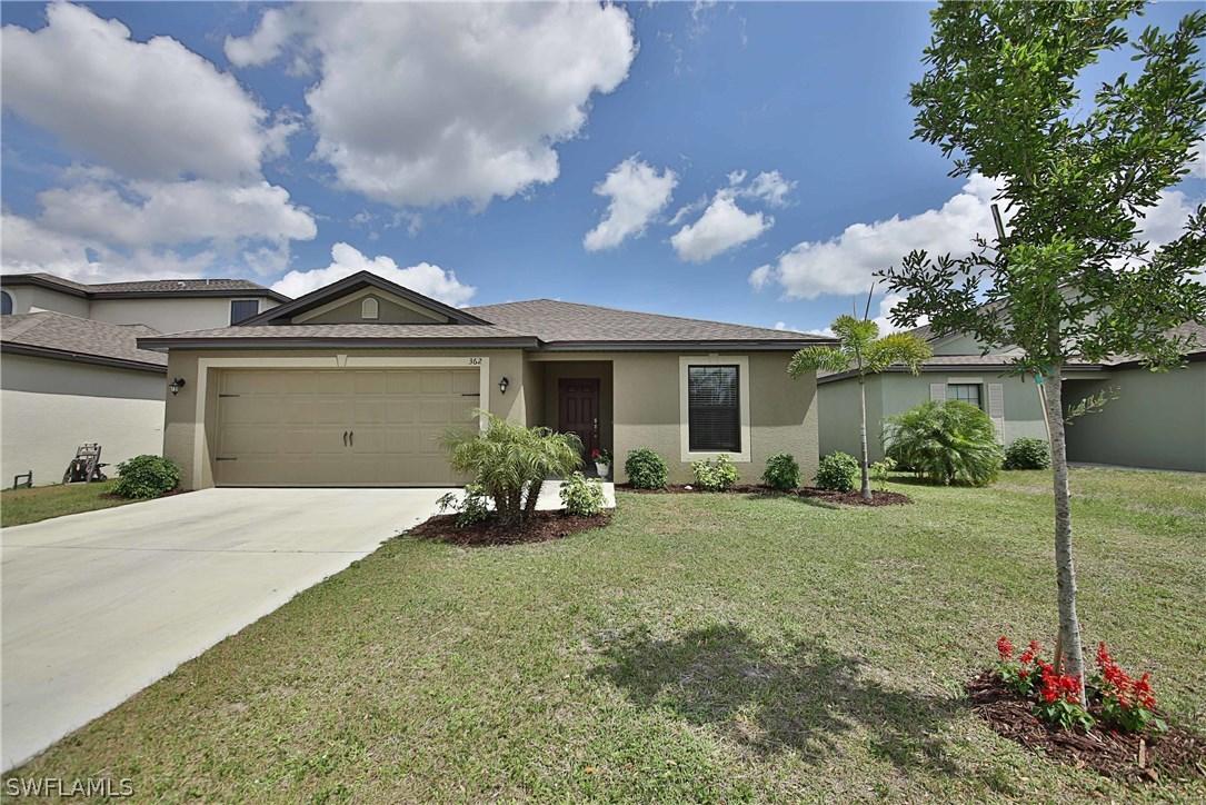 362 Shadow Lakes Dr., Lehigh Acres, FL 33974