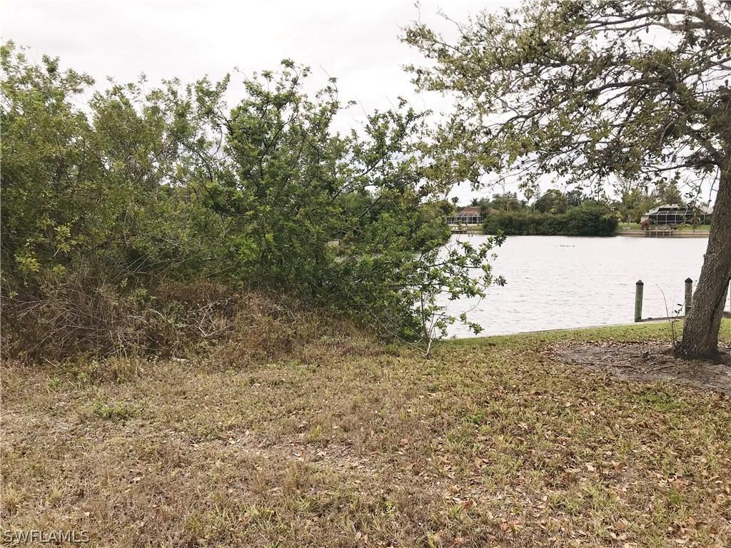 424 NE 18th Ave., Cape Coral, FL 33909