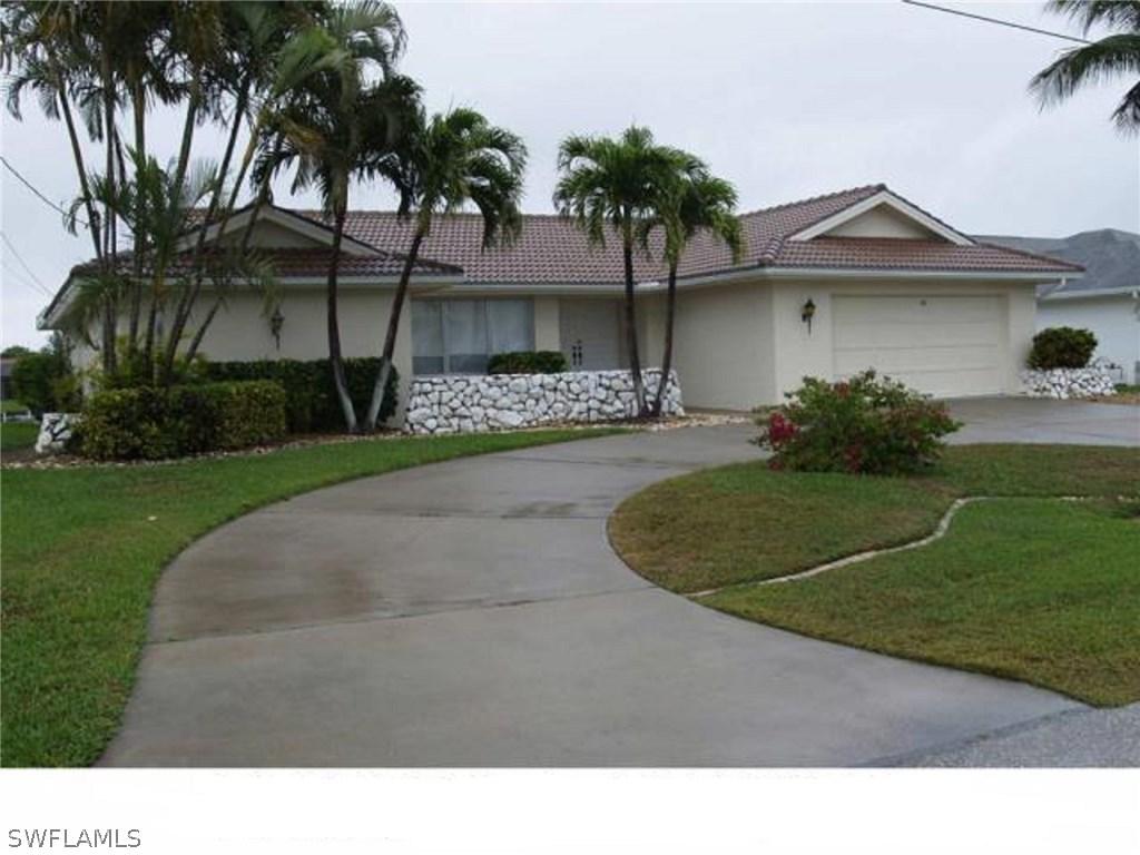 933 SE 43rd Ter., Cape Coral, FL 33904