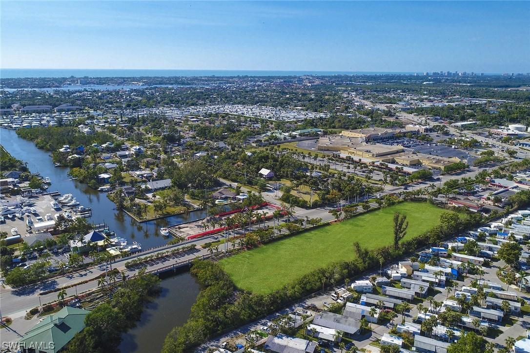 24&25 Bayshore Dr., Naples, FL 34112