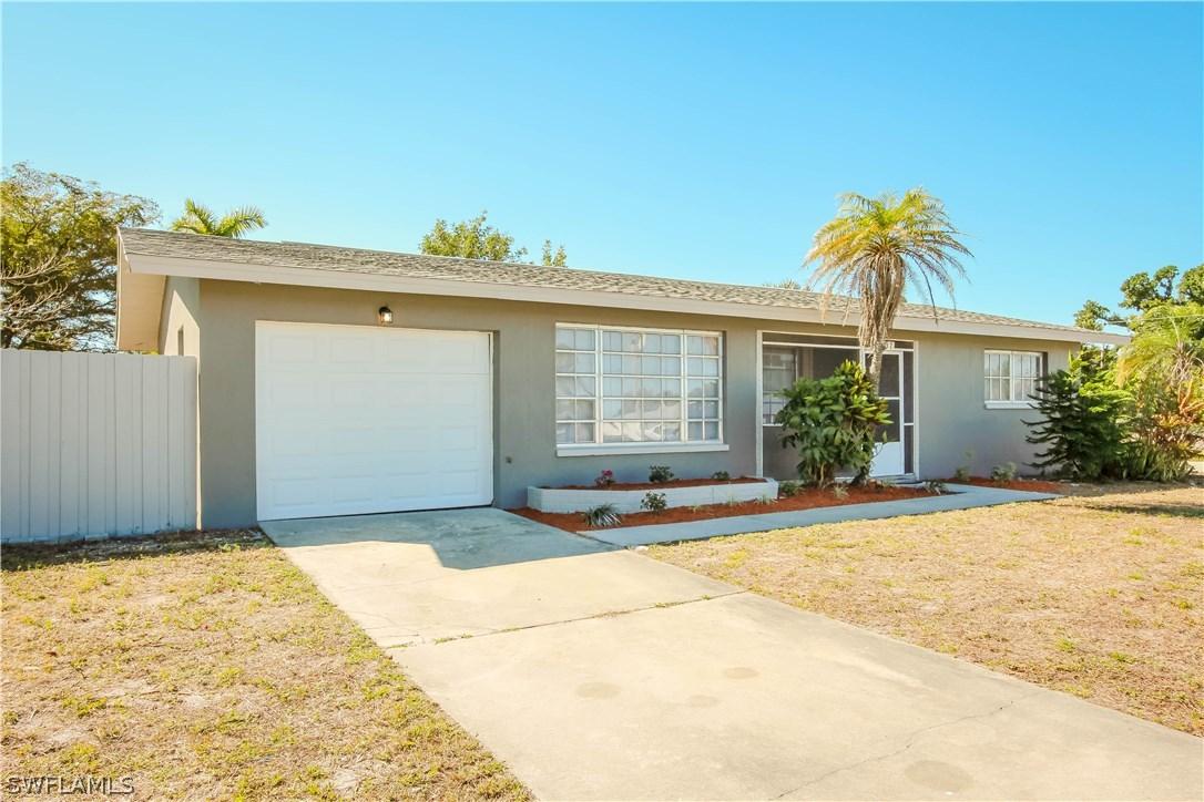 4207 Country Club Blvd., Cape Coral, FL 33904