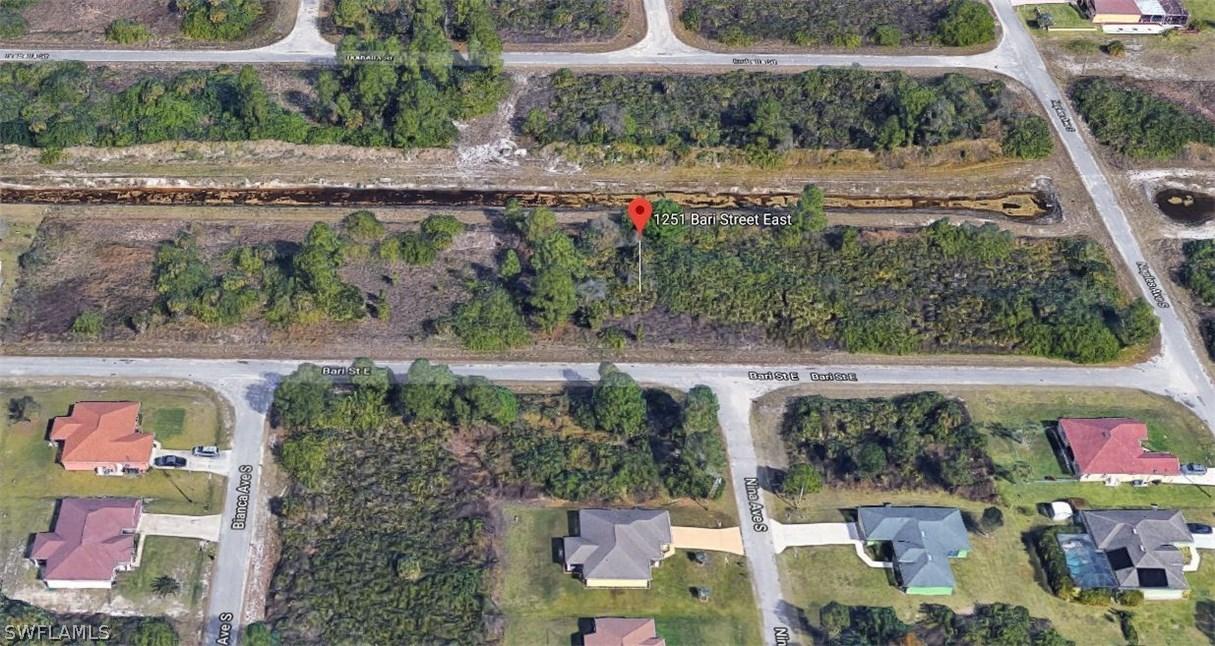 1251 Bari St., Lehigh Acres, FL 33974