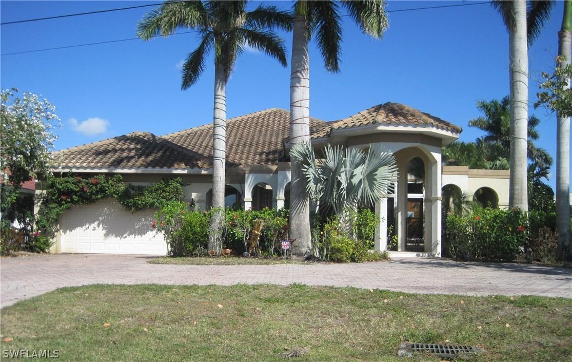 5229 Nautilus Dr., Cape Coral, FL 33904