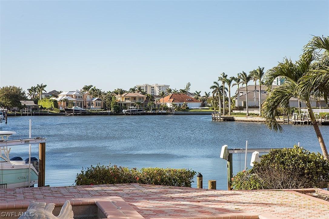 400 Neapolitan Way, Naples, FL 34103