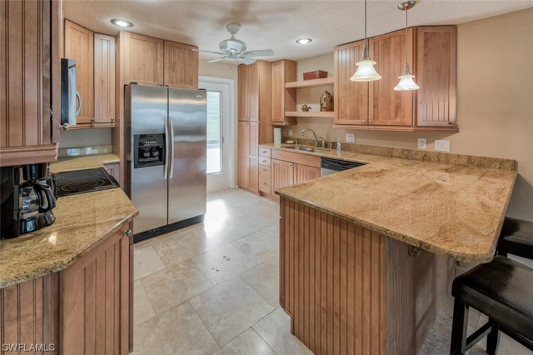 809 Central Ave., Naples, FL