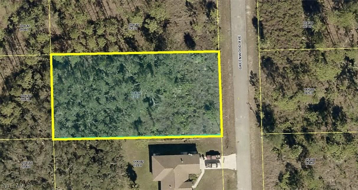 1117 Greenwood Ave., Lehigh Acres, FL 33972