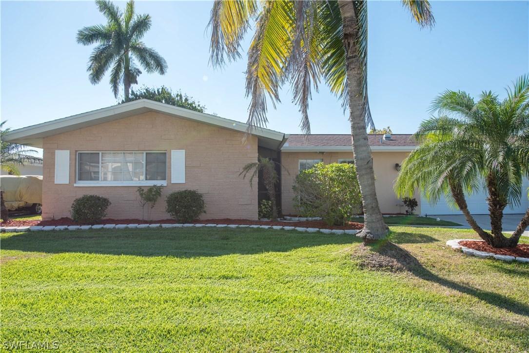4910 SW 2nd Pl., Cape Coral, FL 33914