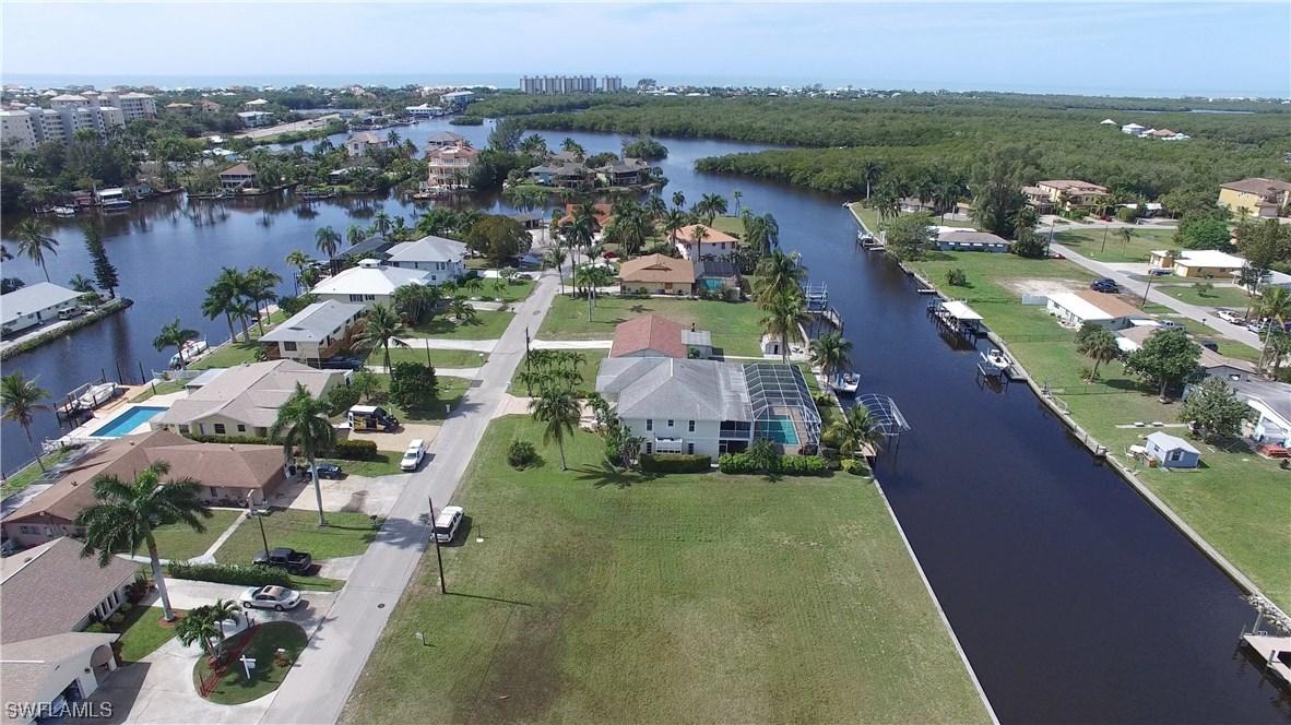 4842 Regal Dr., Bonita Springs, FL 34134